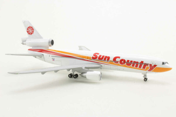 McDonnell Douglas DC-10 Sun Country N154SY Gemini Jets 3557365 1:400 – Bild 2