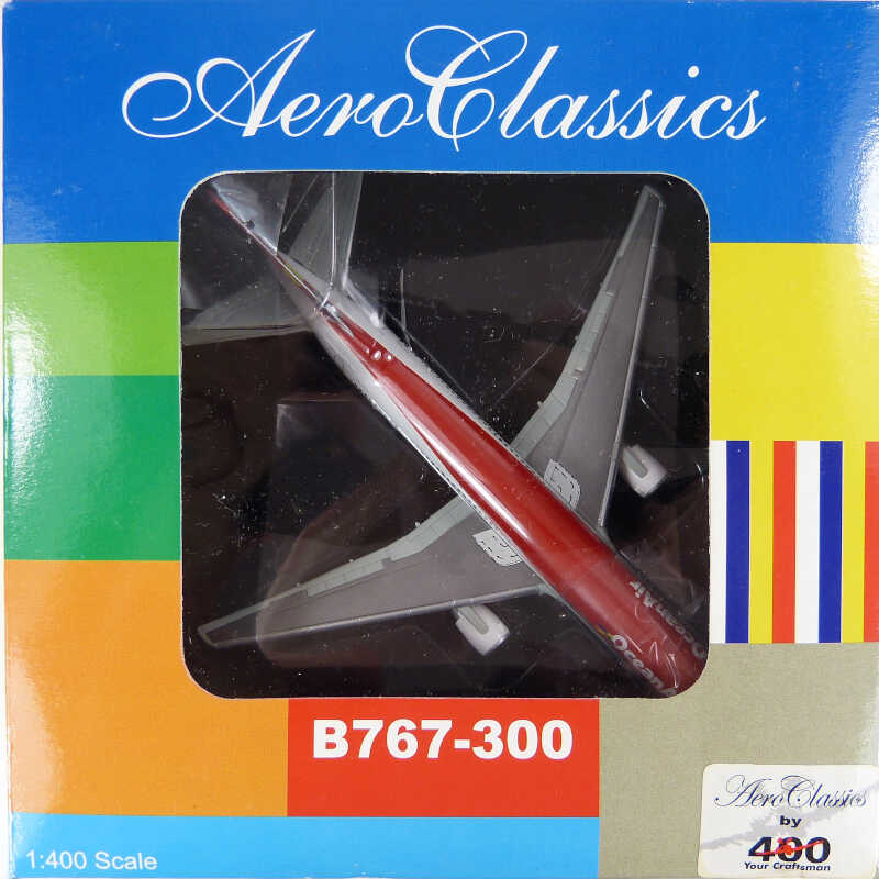 Boeing 767-300 ocean air