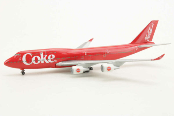 Boeing 747-400 Coca-Cola Lemke LC25003 Herpa 1:500 – Bild 3