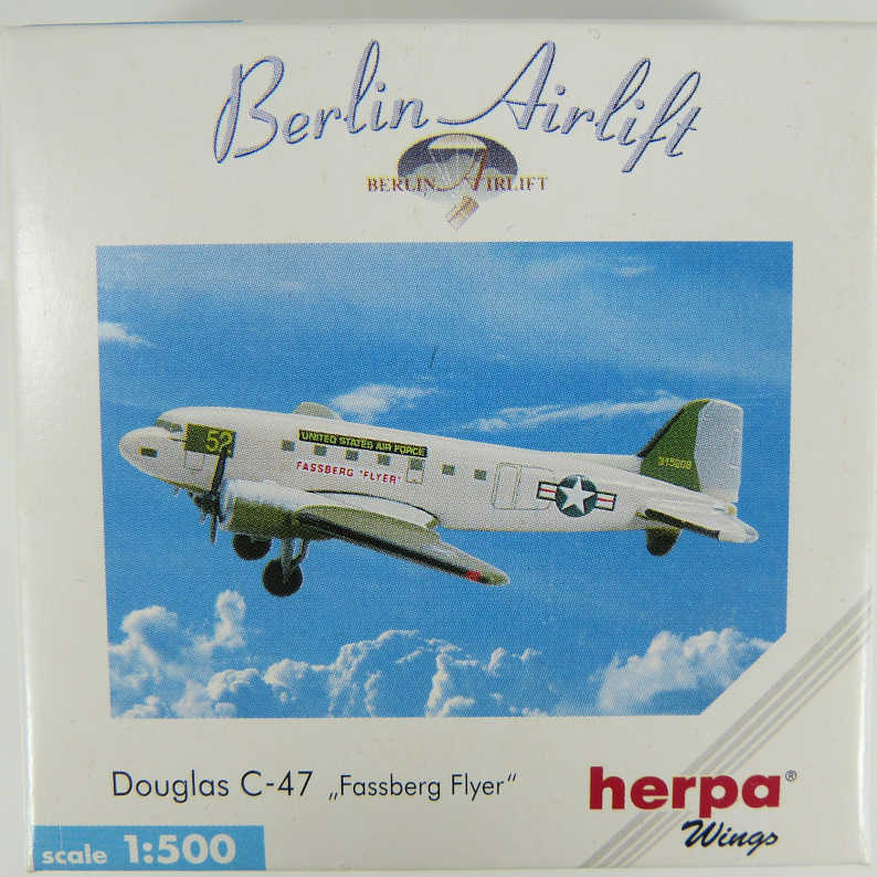 Douglas C-47 Berlin Airlift “Fassberg Flyer” 1:500 Herpa 511377 - MW-Moba