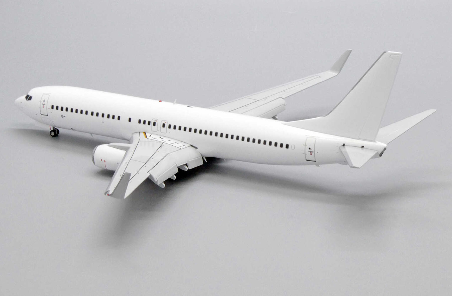 Boeing 737-800 blank weiß neutral Flaps-down JC Wings BK1057A 1:200 ...