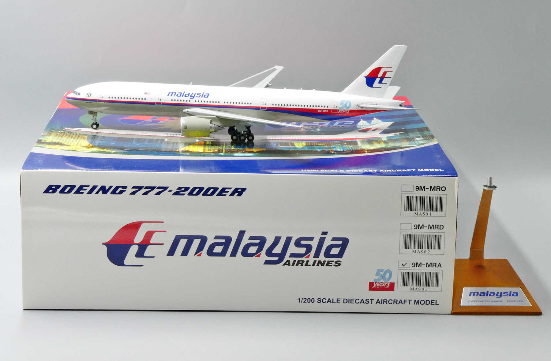 JCWings 1/200 マレーシア航空 B777-200ER 9M-MRA | fcdunav.bg