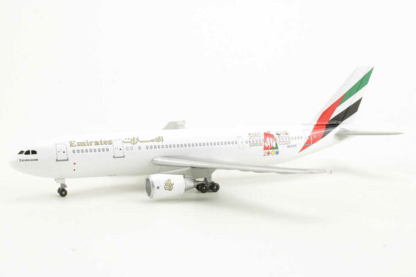 Airbus A300-605R Emirates A6-EKE Dragon 55181 1:400 - Image 3