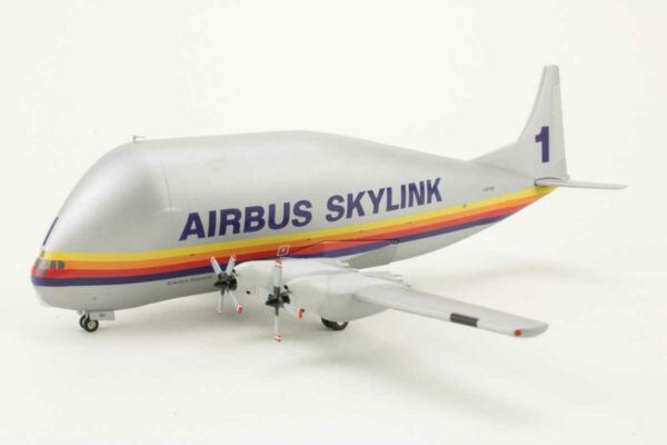 Airbus 377SGT Super Guppy "Airbus Skylink 1" F-BTGV Herpa 553254 1:200 – Bild 3