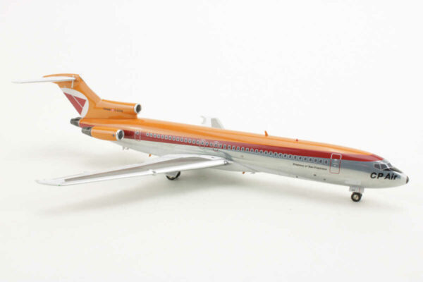 Boeing 727-200 CP Air C-GCPA Inflight IF722001 1:200 – Bild 2