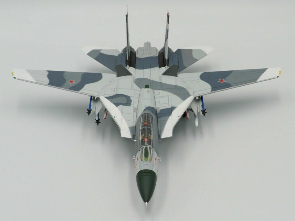 Modello Aereo Calibre Wings F-14A Tomcat 1/72 – Rosso 31 Tomcatsky USN VF-126 – Nuovo - Foto 5