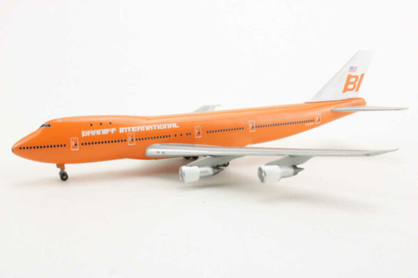 Boeing 747-127 Braniff International "Orange" N501BN Dragon Wings 55085 1:400 – Bild 3