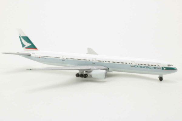 Boeing 777-300 Cathay Pacific B-HNE CXcitement 1:500 – Bild 2