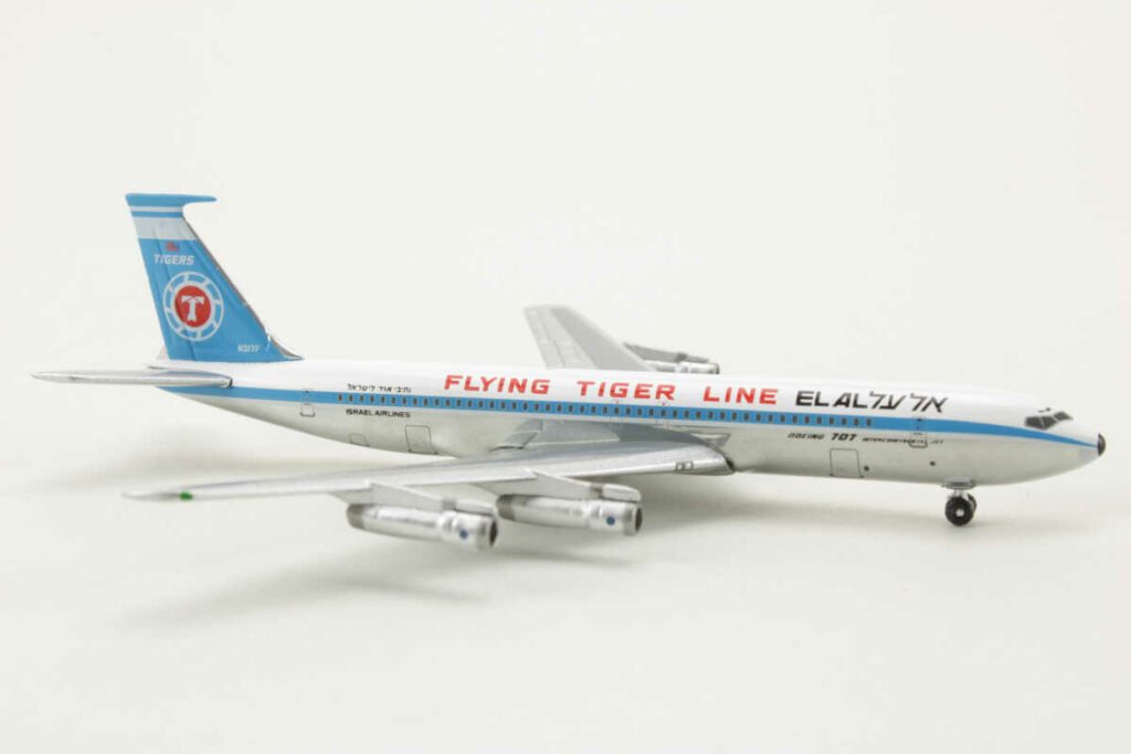 Boeing 707 Flying Tiger Line 