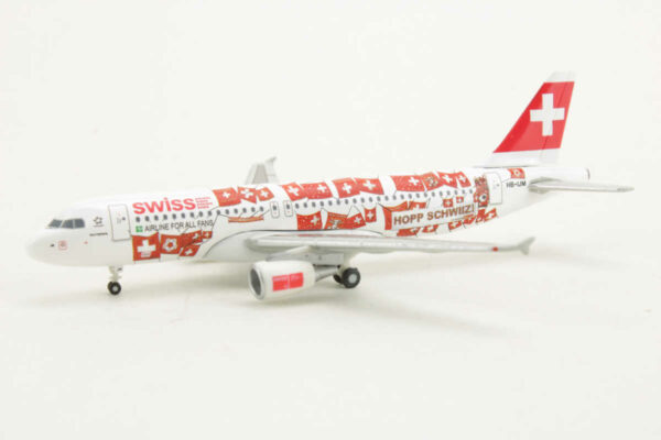 Airbus A320 Swiss International Air Lines "Hop Suisse!" HB-IJM Herpa 562027 1:400 – Bild 3