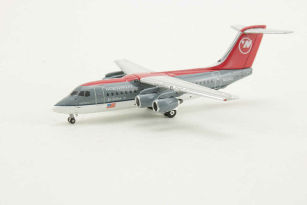 British Aerospace BAE 146/RJ-85 Northwest Jet Airlink N524XJ Gemini Jets GJNWA673 1:400 – Bild 3