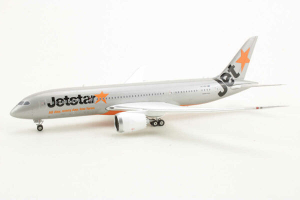 Boeing 787-8 Jetstar VH-VKB Phoenix 04082 1:400 – Bild 3