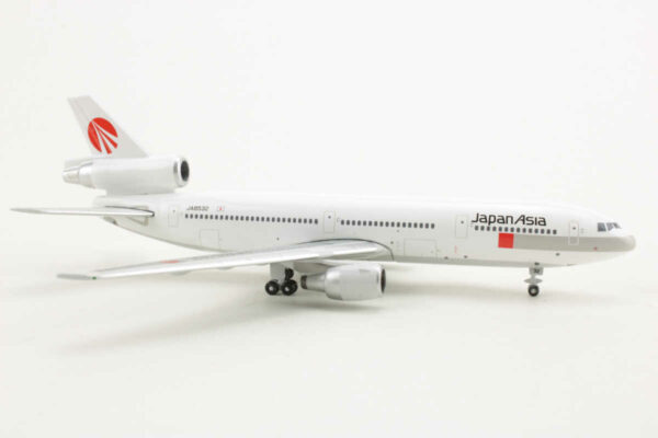 McDonnell Douglas DC-10-40 Japan Asia JA8532 Phoenix 10173 1:400 – Bild 2