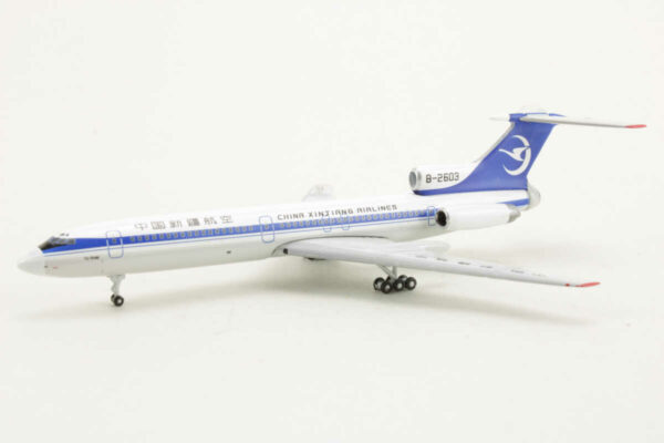 Tupolev TU-154M China Xinjiang Airlines B-2603 Phoenix 10468 1:400 – Bild 3