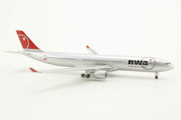 Airbus A330-300 NWA Northwest Airlines N802NW Herpa 502009 1:500 – Bild 2