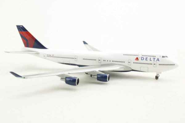 Boeing 747-400 Delta Air Lines N676NW Herpa 506915-001 1:500 – Bild 2