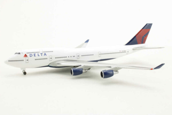 Boeing 747-400 Delta Air Lines N676NW Herpa 506915-001 1:500 – Bild 3