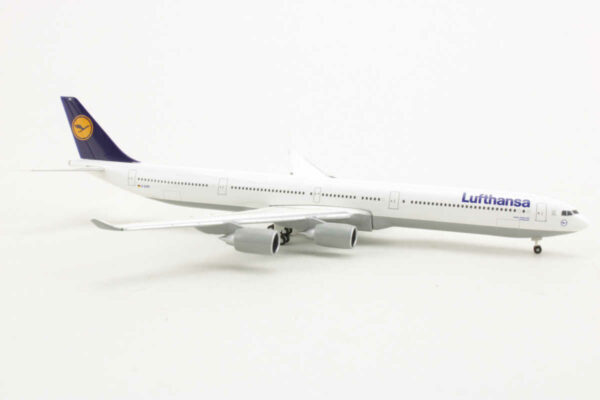 Airbus A340-600 Lufthansa "Leverkusen" D-AIHE Herpa 507417 1:500 – Bild 2