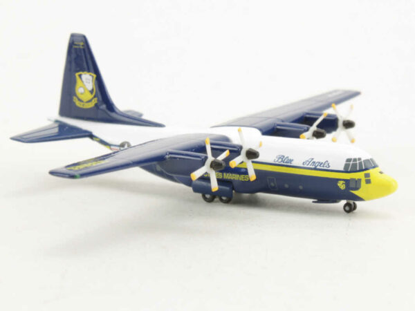 Lockheed C-130 Hercules Blue Angels US Marines "short fuselage" Herpa 510851 1:500 – Bild 2