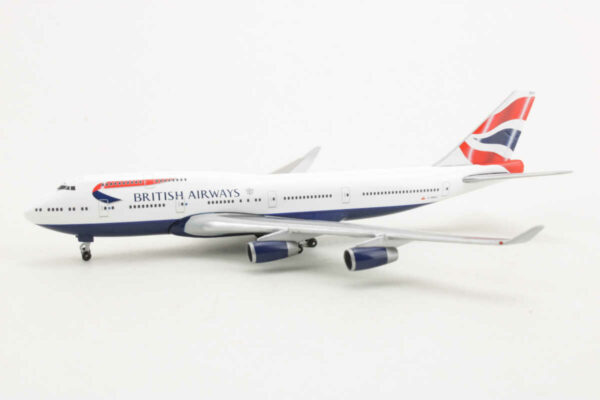 Boeing 747-400 British Airways G-BNLU Herpa 512497-001 1:500 – Bild 3