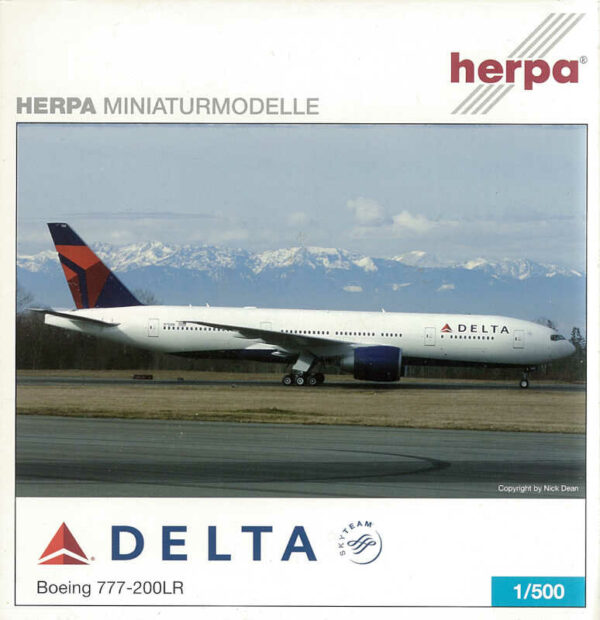 Boeing 777-200LR Delta Air Lines N701DN Herpa 515313 1:500