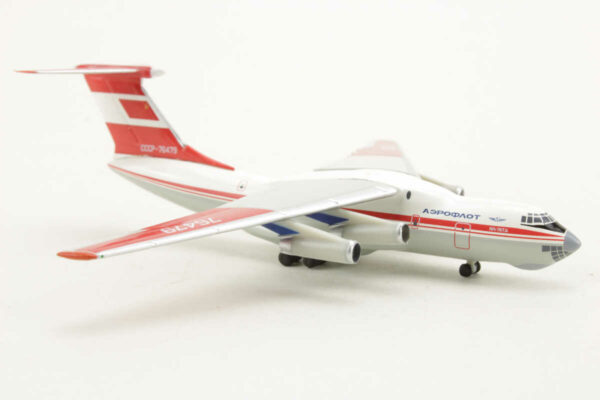 Ilyushin IL-76 Aeroflot CCCP-76479 Herpa 517409 1:500 – Bild 2