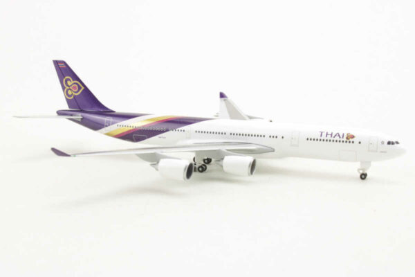 Airbus A340-500 Thai Airways HS-TLD Herpa 524124 1:500 – Bild 2