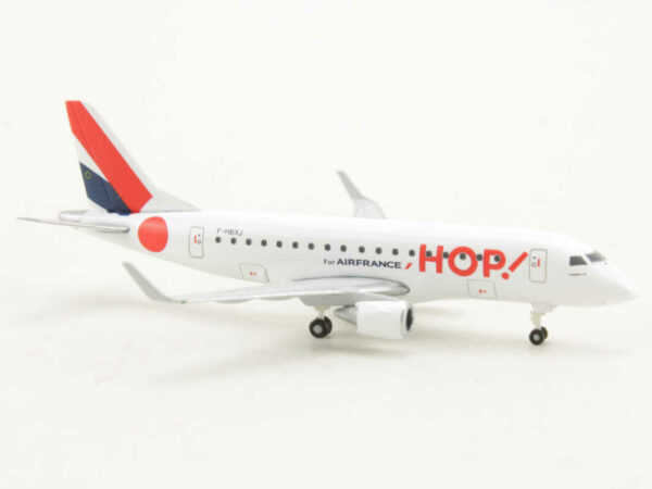 Embraer 170 HOP! for Air France F-HBXJ Herpa 526302 1:500 – Bild 2