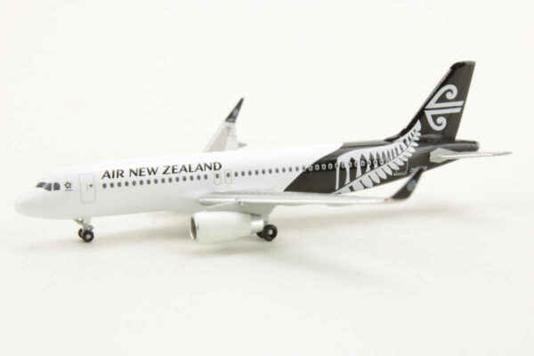 Airbus A320 Air New Zealand ZK-OXB Herpa 526500 1:500 – Bild 3