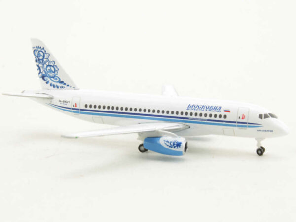 Sukhoi Superjet 100 Moskovia Airlines RA-89021 Herpa 527286 1:500 – Bild 2