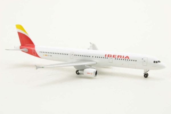 Airbus A321 Iberia EC-IXD Herpa 527439 1:500 – Bild 2