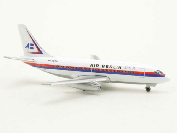 Boeing 737-200 Air Berlin USA N9020U Herpa 530453 1:500 – Bild 2