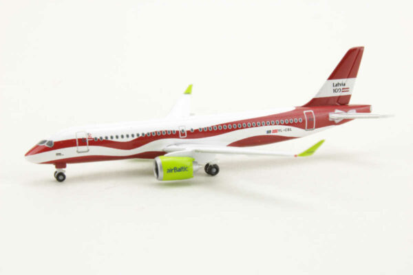 Airbus A220-300 airBaltic "Latvia 100" YL-CSL Herpa 533171 1:500 – Bild 3