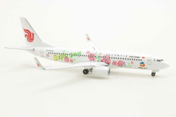 Boeing 737-800 Air China "Beijing Expo 2019" B-5425 Herpa 533294 1:500 – Bild 2