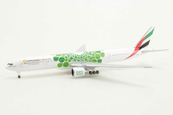 Boeing 777-300ER Emirates "Expo 2020" A6-ENB Herpa 533720 1:500 – Bild 3