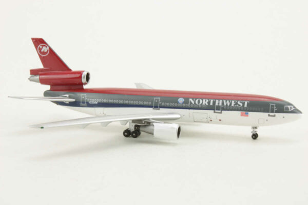 McDonnell Douglas DC-10-40 Northwest Orient Airlines N155US Herpa 534369 1:500 – Bild 2