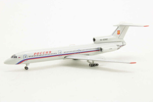 Tupolev TU-154M Rossiya Special Flight Detachment RA-85843 Herpa 535151 1:500 – Bild 3