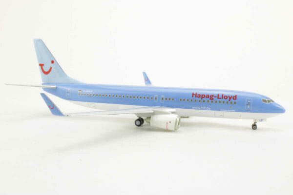 Boeing 737-800 Hapag-Lloyd D-AHLP Herpa 550352 1:200 – Bild 2