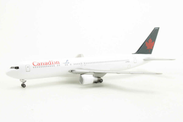 Boeing 767-375 Air Canada C-FPCA Dragon Wings 55152 1:400 – Bild 3