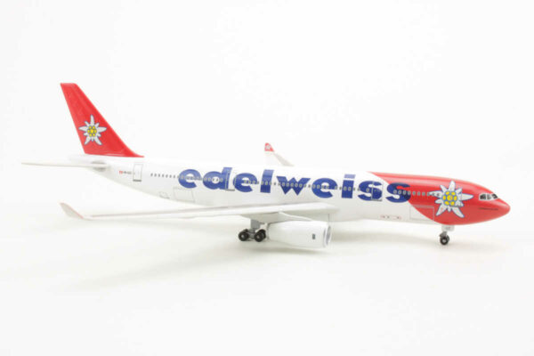 Airbus A330-243 Edelweiss HB-IQZ Dragon Wings 55305 1:400 – Bild 2