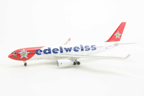 Airbus A330-243 Edelweiss HB-IQZ Dragon Wings 55305 1:400 – Bild 3