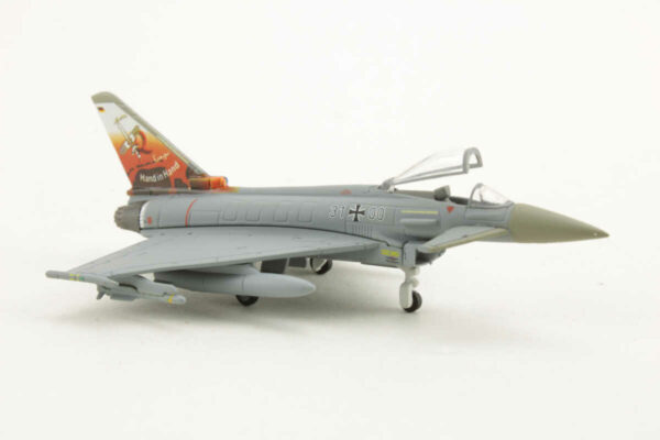 Eurofighter Typhoon JaboG 31 "Boelcke" 55th Anniversary 31+00 Herpa 556026 1:200 – Bild 2