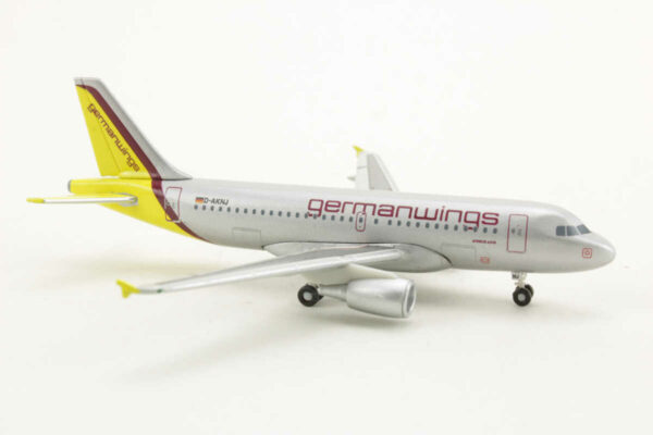 Airbus A319 Germanwings D-AKNJ Herpa 561143 1:400 – Bild 2