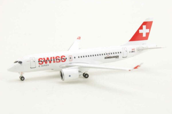 Bombardier CS100 Swiss International C-GWXZ Herpa 562522 1:400 – Bild 3