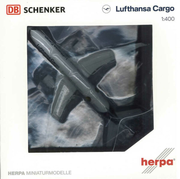 Boeing 777F Lufthansa Cargo "DB Schenker" D-ALFG Herpa 562799 1:400