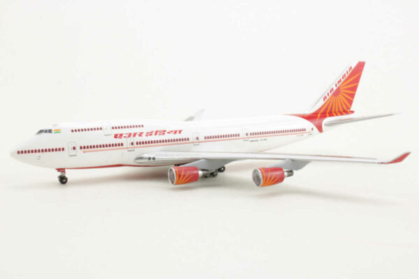 Boeing 747-400 Air India VT-AIS Aviation400 AV4744003 1:400 – Bild 3