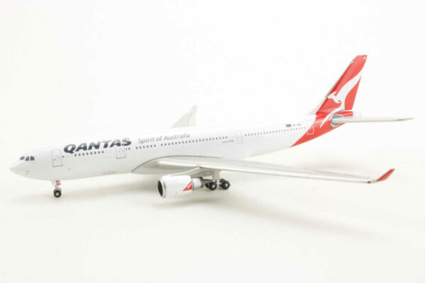 Airbus A330-200 Qantas VH-EBG Gemini Jets GJQFA857 1:400 – Bild 3