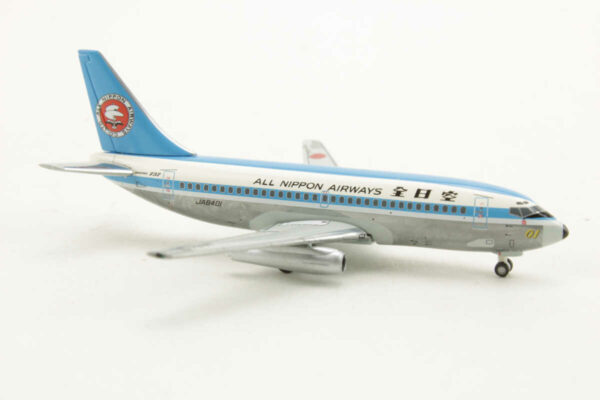 Set 2pcs Boeing 737-200 ANA Mohican Look JA8401 / Last Flight JA8453 Hogan NHS52004 1:500 – Bild 2