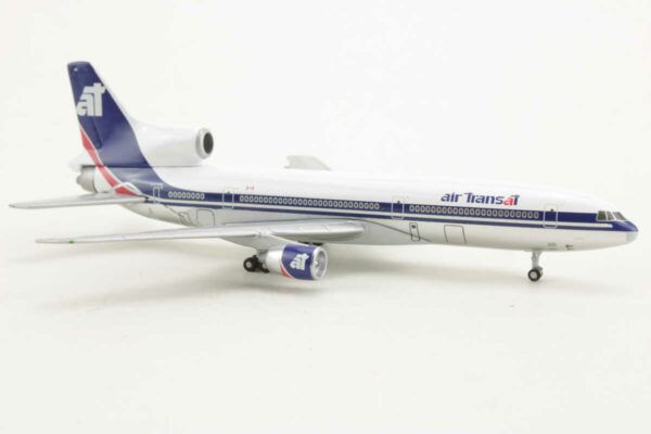 Lockheed L-1011-200 TriStar Air Transat C-FTNC StarJets SJTSC111 1:500 – Bild 2