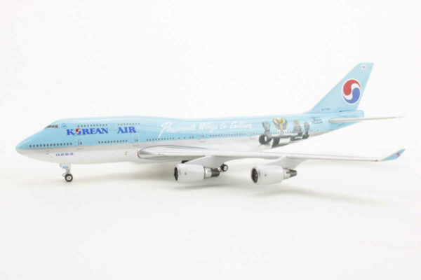 Boeing 747-400 Korean Air "Passionate Wings to Culture" HL7488 Phoenix 10375 1:400 – Bild 3